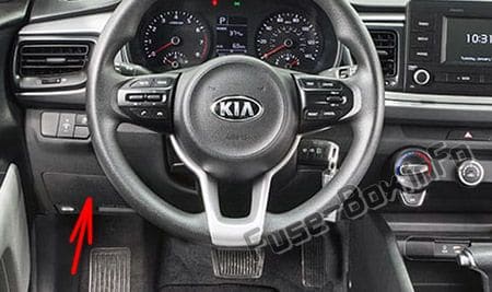 The location of the fuses in the passenger compartment: KIA Rio (2018, 2019-...)