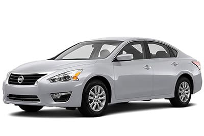 Diagrama de fusibles Nissan Altima (L33; 2013-2018) en español